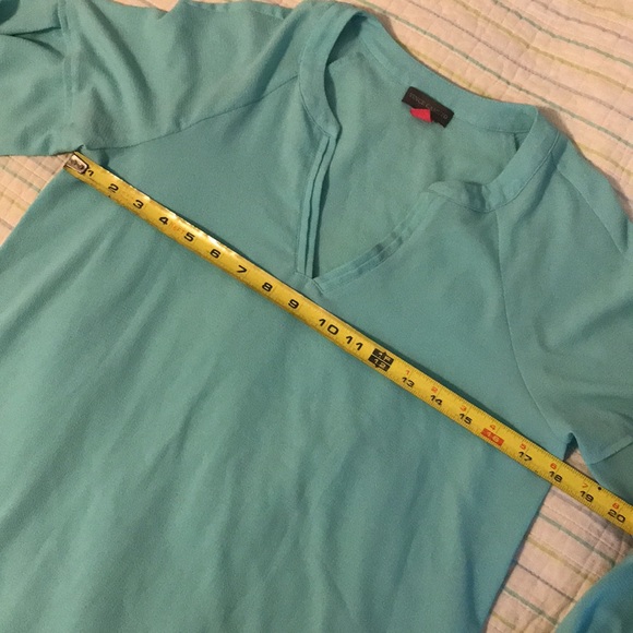 Vince Camuto Long Sleeve V-Neck Top - Picture 7 of 9